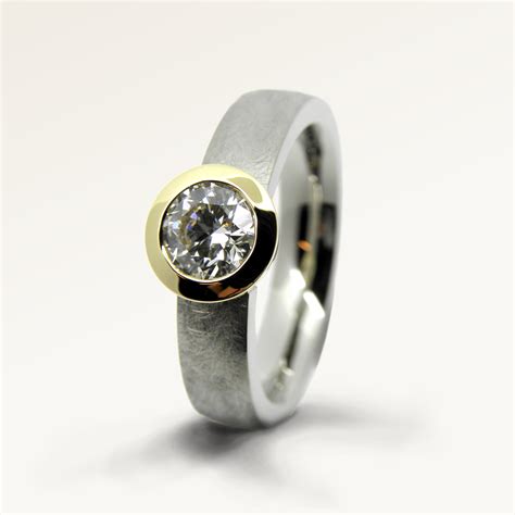 Solit R Als Verlobungsring Mit Diamant Sahak Fine Swiss Jewellery