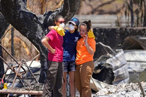 Zahl Der Todesopfer Nach Bränden Auf Maui Steigt Auf 80