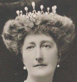 Tiara Mania Queen Marie Henriette Of Belgium S Pearl Diamond Tiara