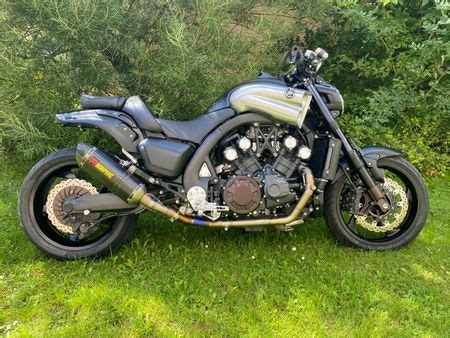 YAMAHA Yamaha Vmax 1700 Rp21 Akrapovic Otec Rizoma Uvm Gebrauchtmotorrad