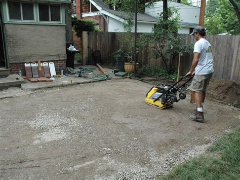 How to Lay a Brick Paver Patio | how-tos | DIY