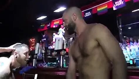 Vídeos de Orgía gay a pelo gratis xHamster