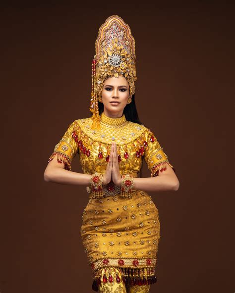 Miss Grand Malaysia 2020s National Costume Features The ‘mak Yong