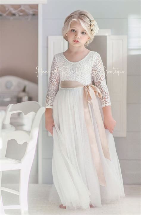 Long Sleeve White Tulle And Lace Flower Girl Dress For Traditional Wedding Flower Girl Dresses