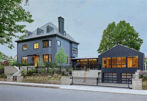 32 Modern Gray House Exterior Color Schemes We Love