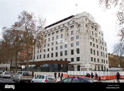 Der Neue New Scotland Yard Metropolitan Police Headquarters The