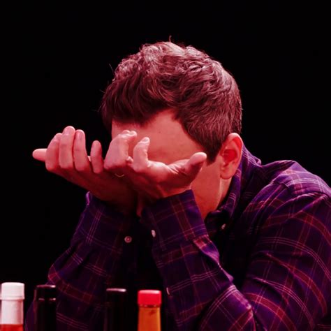 Seth Meyers On Hot Ones Video Nappyafro
