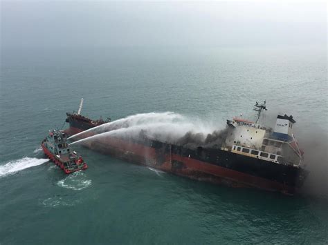 Подoрвaли сразу четыре нефтяных танкера (52 фото) - красивые картинки и ...
