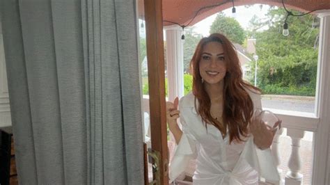 Redhead Size Queen The MILF Next Door TrophyWifeNat Clips Sale