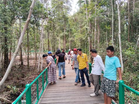 Mengisi Libur Akhir Pekan Di Kota Palangka Raya Beragam Cara Warga