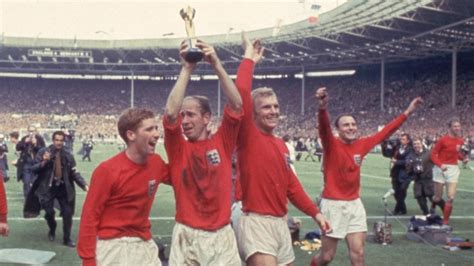 Luto en el fútbol inglés muere el histórico Sir Bobby Charlton