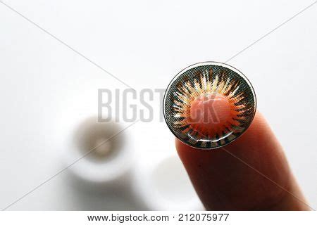 Contact Lens Image & Photo (Free Trial) | Bigstock