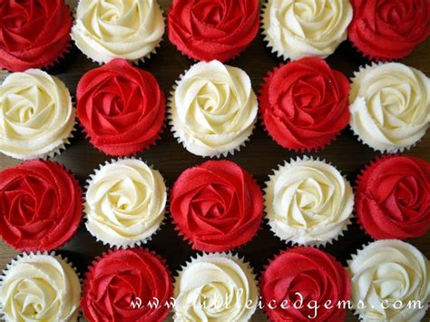 Red And White Rose Swirl Alice In Wonderland Themed Wedding Fa