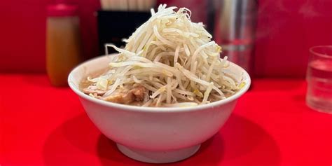 二郎系ラーメンになぜ多い「独自ルール」と「謎の呪文」、初心者には戸惑いトラブルを未然に防ぐには？ 弁護士ドットコム