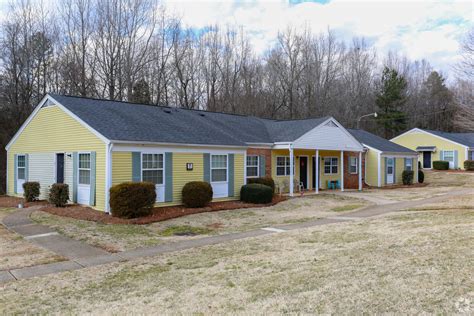 Cherrywood Apartments - 510 Office Ln Cherryville, NC 28021 ...