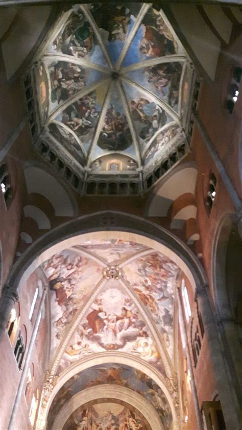 Interno Della Cattedrale Di Piacenza Cupola Di Guercino E Morazzone