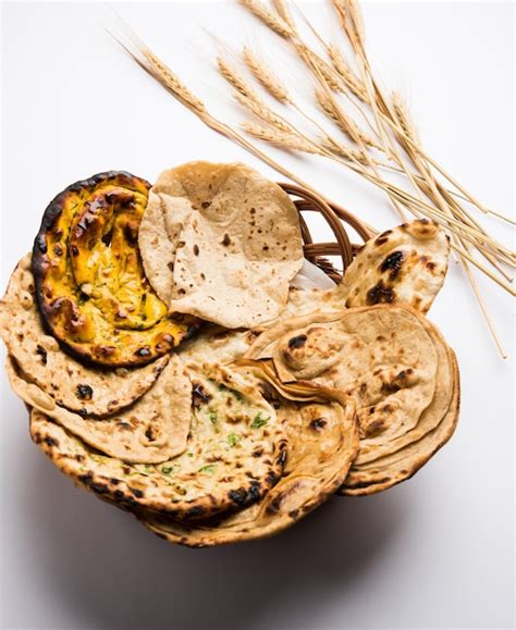 Premium Photo Assorted Indian Bread Basket Includes Chapati Tandoori