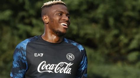 Victor Osimhen Mette Nei Guai Il Napoli Le Immagini