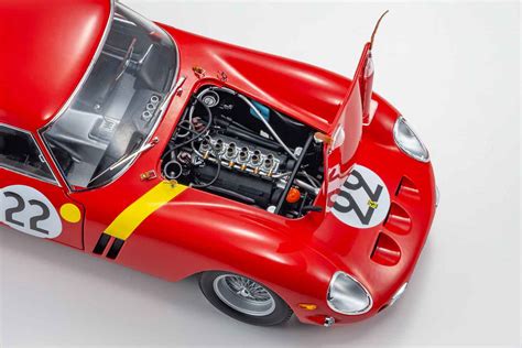 50億円は無理！ でも4万円のフェラーリ「250gto」なら購入できます！ 京商118モデルが15年ぶりに復活しました Auto