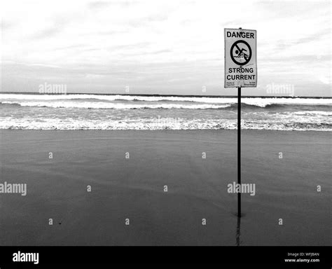 Surf Warning Sign High Resolution Stock Photography And Images Alamy