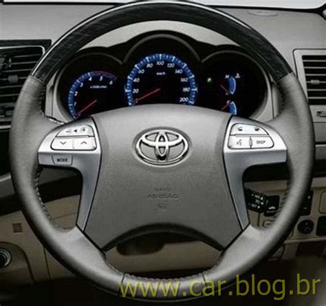 Mais Fotos Da Nova Toyota Hilux Sw Que Ter Motor Flex No Brasil