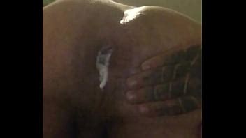 Botando Cremita Del Culo XVIDEOS