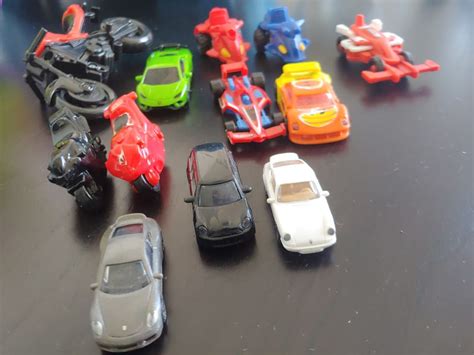 Avtki Hotwheels In Drugi Kosov