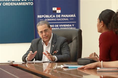 Ministro Ministerio De Vivienda Y Ordenamiento Territorial