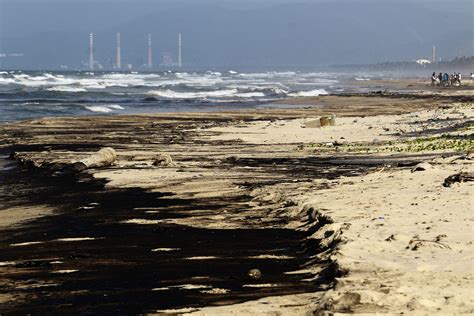 Oil Spill Reported Off Venezuela S Caribbean Coast