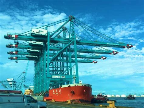 VIDEO Port Of Virginia Gets East Coast S Largest Container Cranes