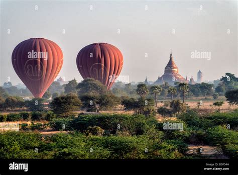 Aerial Scenic From Hot Air Balloon Bagan Ancient Temples Myanmar Stock Photo Alamy