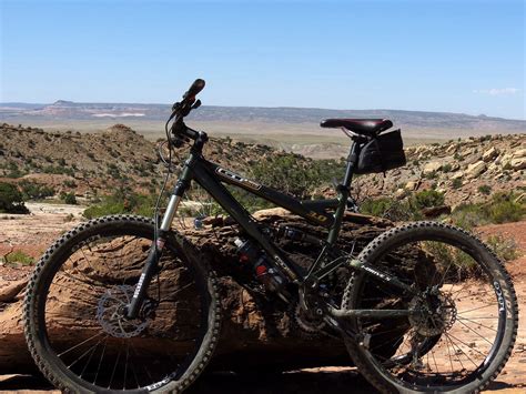 Mountain biking Moab, UT