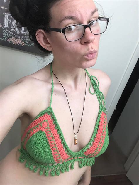 Ravelry POMPOM BIKINI TOP Pattern By Creativ Anaviv