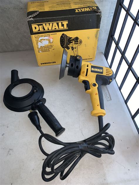 Dewalt Corded Variable Speed Disk Sander With In Hole Hook