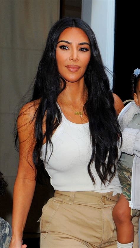 Kim Kardashian Se Cambia Su Color De Pelo A Cool Chocolate Brown