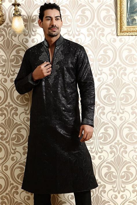 Timeless Fashion Of Black Kurta Shalwar For Men 003