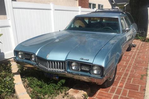 Oldsmobile Vista Cruiser Barn Finds