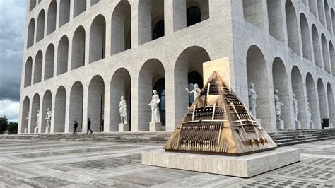 Mostre Fendi Presenta AllEur Il Grande Teatro Di Arnaldo Pomodoro