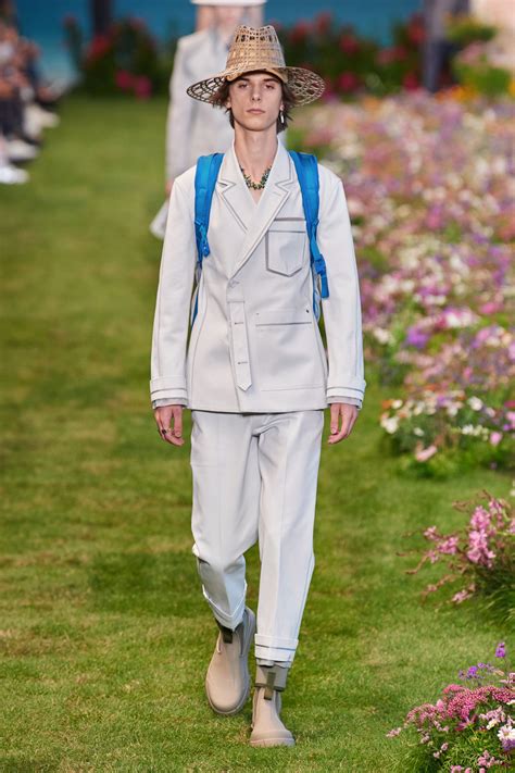 Dior Men Spring Menswear Fashion Show Collection See The Complete