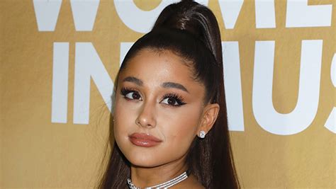 Ariana Grande Shares New Behind The Scenes Look From ‘wicked Photo