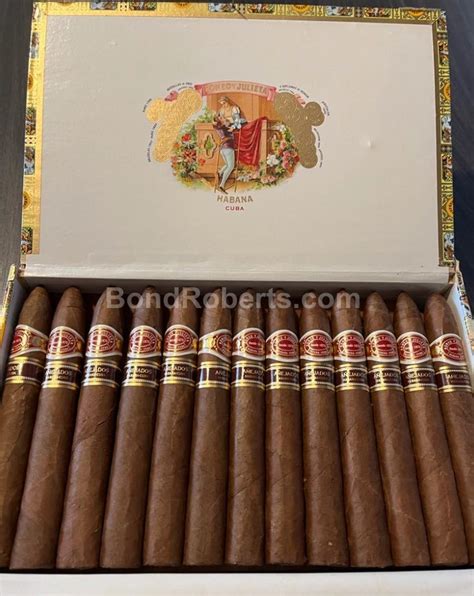 Romeo Y Julieta Pir Mides Habanos A Ejados Dress Box Of Cigars