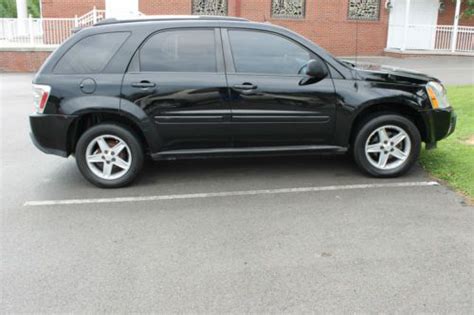 Purchase used 2005 Chevy Equinox Black Leather seats sunroof in Middlesboro, Kentucky, United States