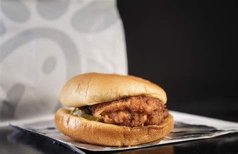 So How Does Chick Fil As New Cauliflower Sandwich Actually Taste This