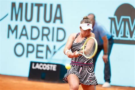 Barbora Krejcikova Battue D S Le Premier Tour De Roland Garros