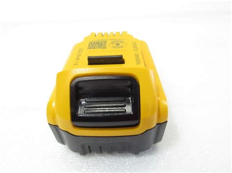 Dewalt Dcb204 20 Volt Max Premium Xr Lithium Ion Battery Pack