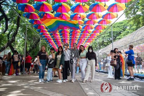 Ang Pahayagang Plaridel On Twitter Tingnan Makulay Na Nagmamartsa