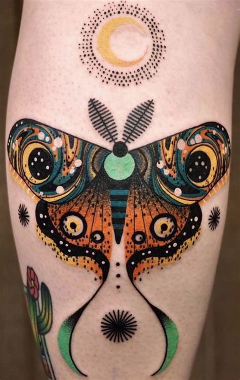 Pin By Amber On Tattoo In Moth Tattoo Creative Tattoos