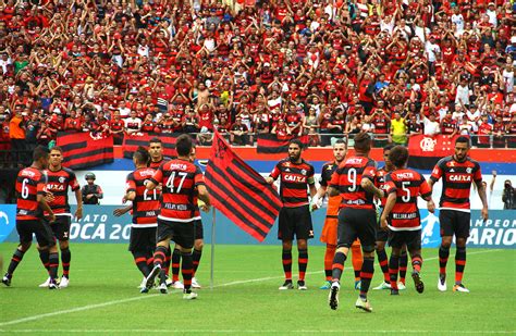 Roger Flores Considera Rid Cula Entrada De Campo Do Flamengo