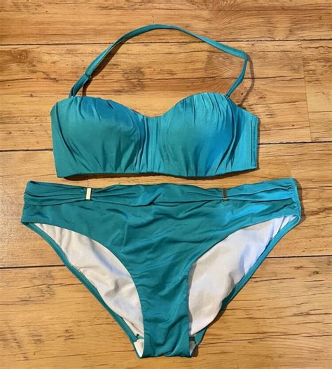 9 Hot Sexy Janet Reger Bikini Pics