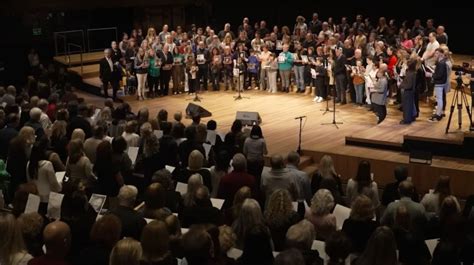 A A Os Del Atentado A La Amia Jairo Y M S De Personas Cantaron